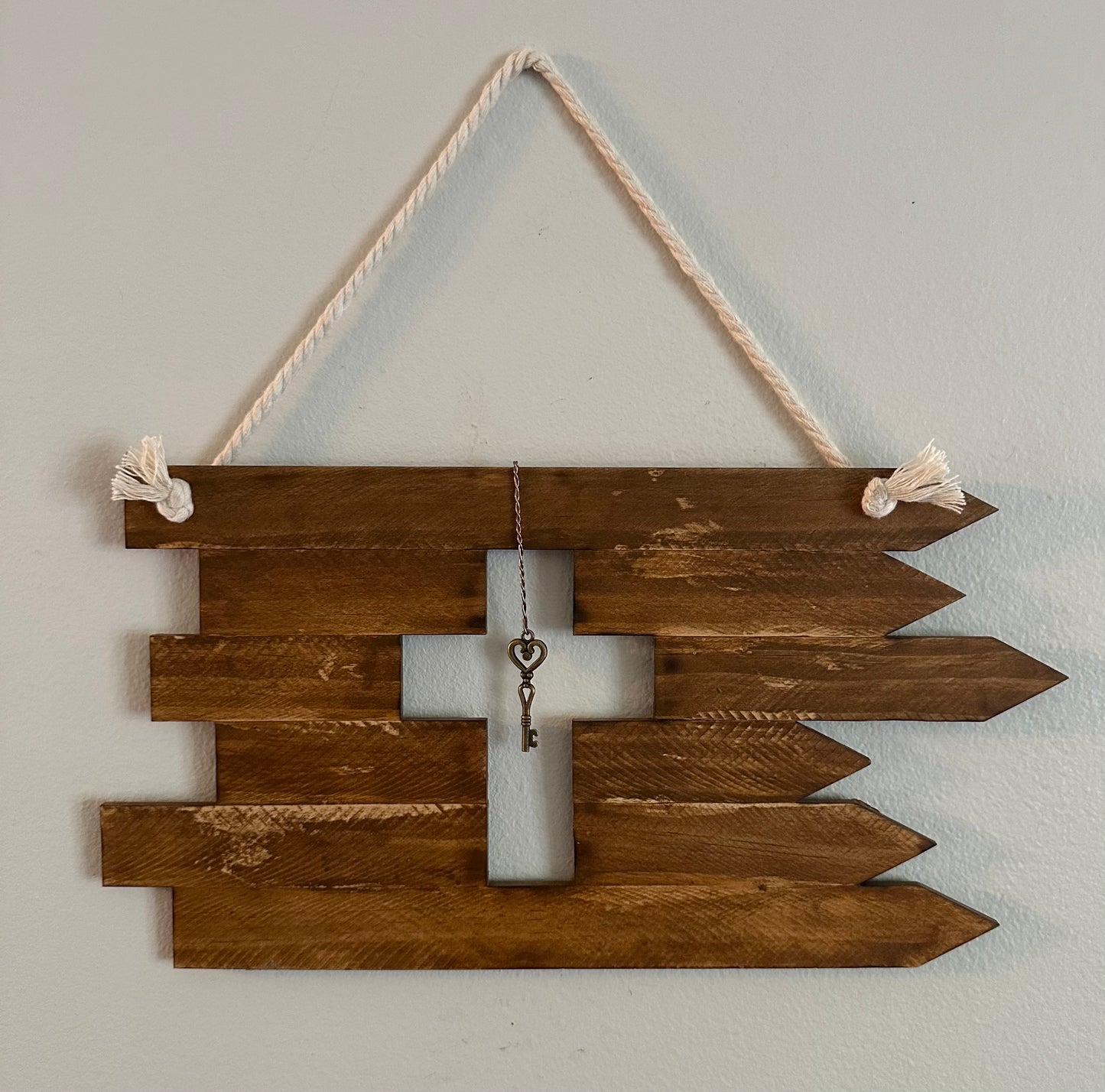 Reverse wood cross